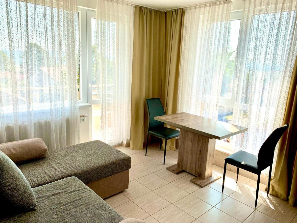 Byala Residence Apartments ภายนอก รูปภาพ